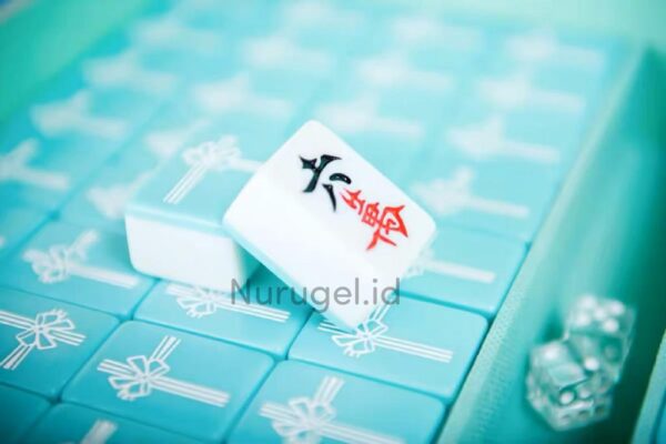 Tiffany & Co Mahjong 麻将 Complete Set Premium Quality