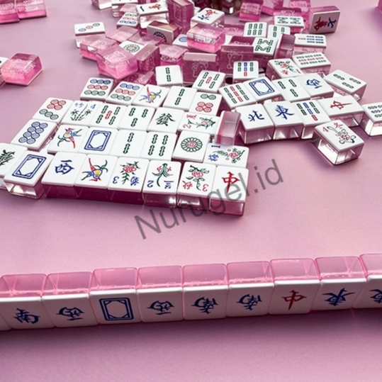 Hello Kitty Mahjong 麻将 Complete Set Premium Quality