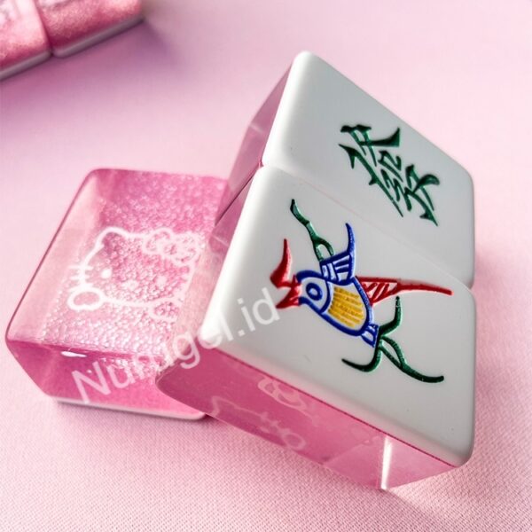 Hello Kitty Mahjong 麻将 Complete Set Premium Quality