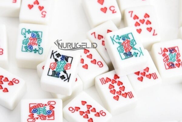 Mahjong 麻将 Tiles Model Kartu Remi Playing Cards