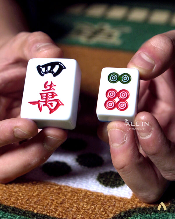 Mahjong 麻將 Set + Koper Papan + Karpet + Tas Mahyong Maciok