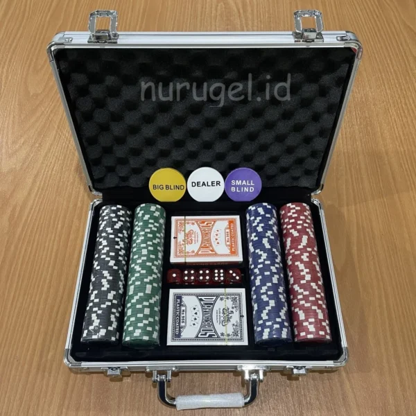 Poker Chip Set 200 pcs ABS Coin + Alumunium Case Texas Holdem Kasino