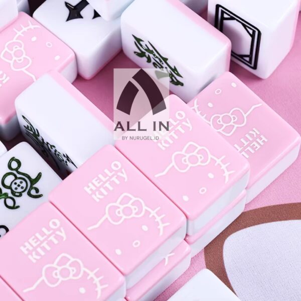 Hello Kitty Mahjong 麻将 Complete Set Premium Quality