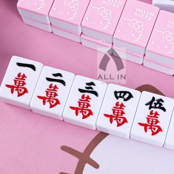 Hello Kitty Mahjong 麻将 Complete Set Premium Quality